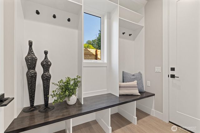 18520 83rd Avenue NE, Kenmore, WA 98028