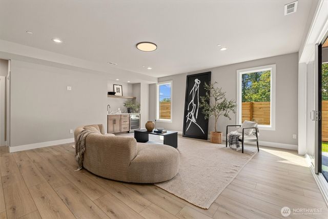 18520 83rd Avenue NE, Kenmore, WA 98028