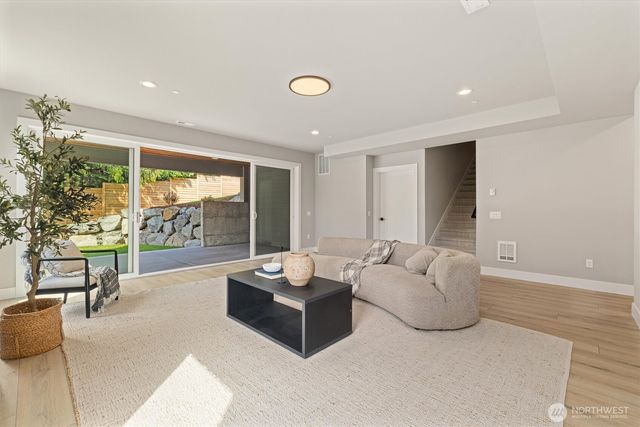 18520 83rd Avenue NE, Kenmore, WA 98028