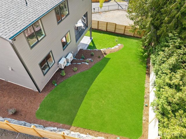 18520 83rd Avenue NE, Kenmore, WA 98028