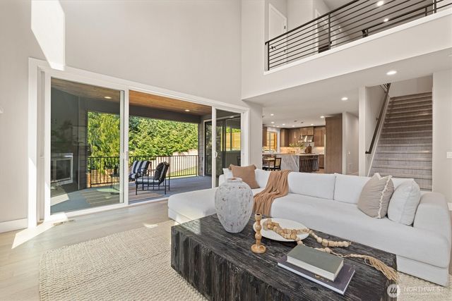 18520 83rd Avenue NE, Kenmore, WA 98028