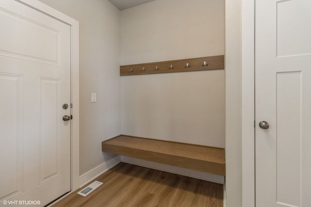 2536 E 50th Court, Des Moines, IA 50317