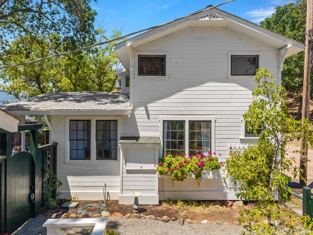 11611 Garden Ct, Clearlake Oaks, CA 95423