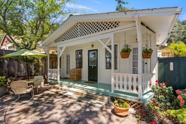 11611 Garden Ct, Clearlake Oaks, CA 95423