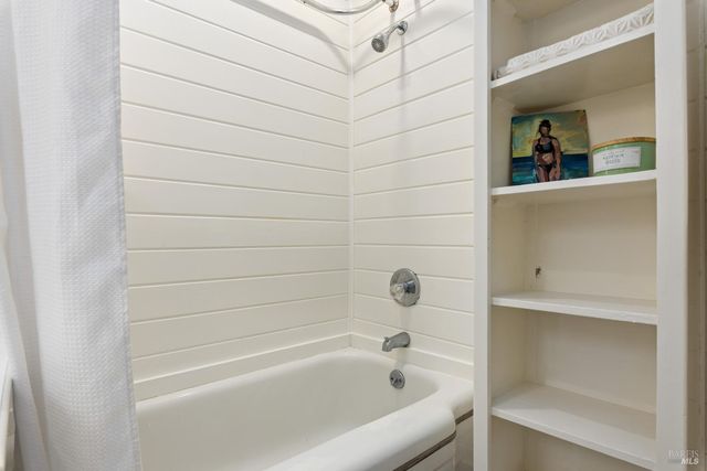 11611 Garden Ct, Clearlake Oaks, CA 95423