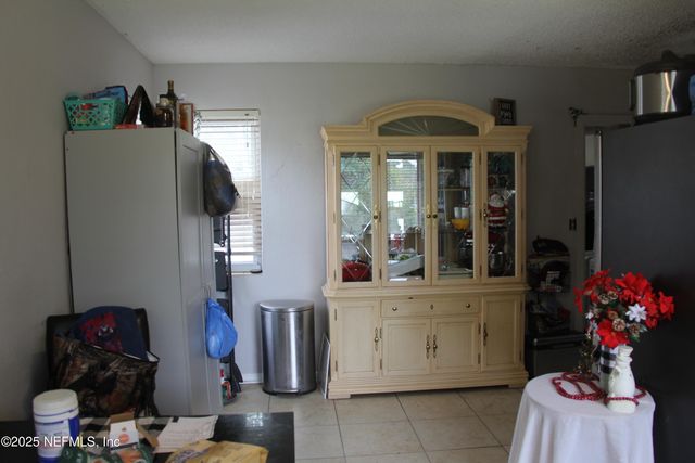 10843 PINE ACRES Road, Jacksonville, FL 32257