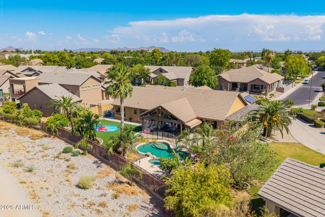 4122 W ORAIBI Drive, Glendale, AZ 85308
