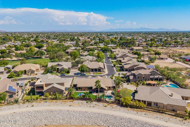 4122 W ORAIBI Drive, Glendale, AZ 85308