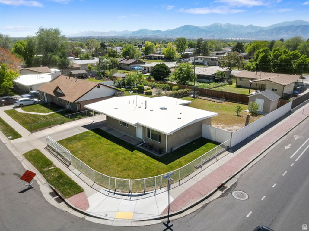 Image 32 of property listing at 3112 S 4355 W, West Valley City, UT 84120