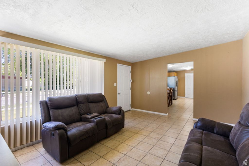 Image 5 of property listing at 3112 S 4355 W, West Valley City, UT 84120