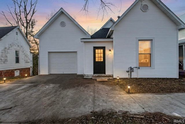 206 S MAIN Street, Jonesboro, IN 46938