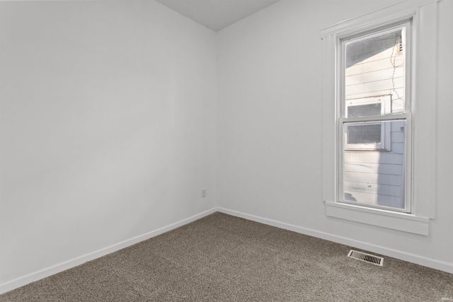 206 S MAIN Street, Jonesboro, IN 46938