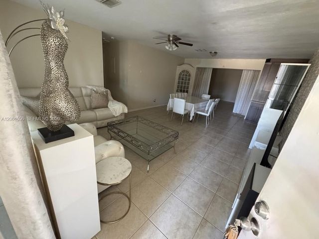 91 Fronton Blvd, Dania Beach, FL 33004