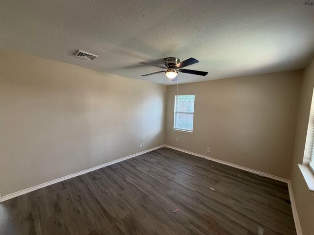 1417 COVINGTON STREET, Wichita Falls, TX 76306