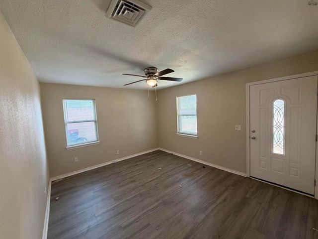 1417 COVINGTON STREET, Wichita Falls, TX 76306