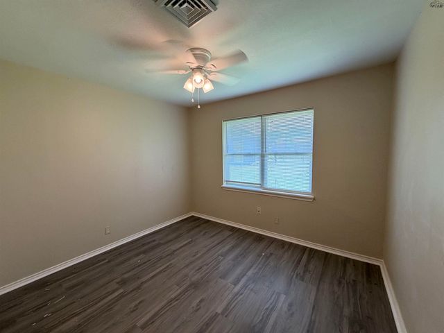 1417 COVINGTON STREET, Wichita Falls, TX 76306