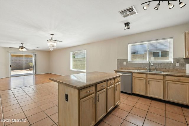 332 E River Birch Place, Sahuarita, AZ 85629