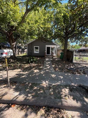 1218 Magnolia Street, Baytown, TX 77520