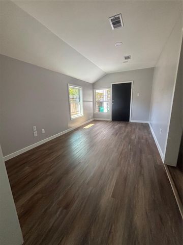 1218 Magnolia Street, Baytown, TX 77520