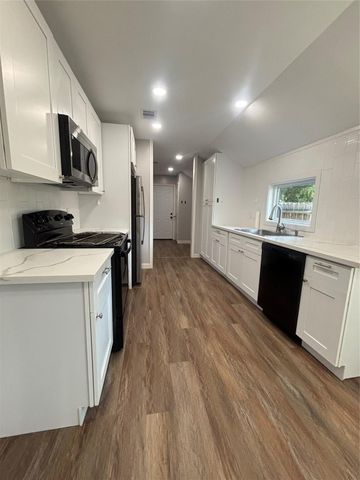 1218 Magnolia Street, Baytown, TX 77520