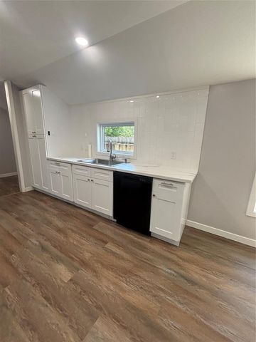 1218 Magnolia Street, Baytown, TX 77520