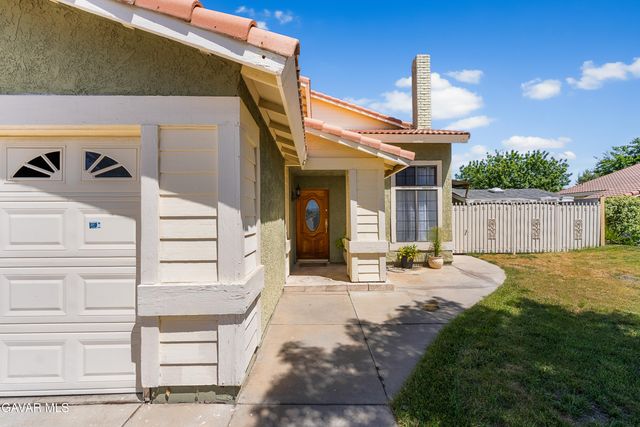 37806 Sulphur Springs Road, Palmdale, CA 93552