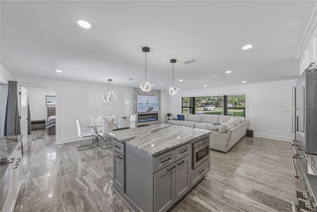 4201 37TH STREET S, St Petersburg, FL 33711