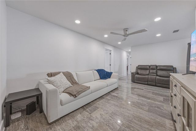 4201 37TH STREET S, St Petersburg, FL 33711