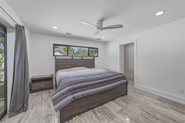4201 37TH STREET S, St Petersburg, FL 33711