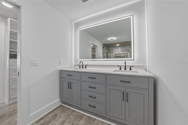4201 37TH STREET S, St Petersburg, FL 33711