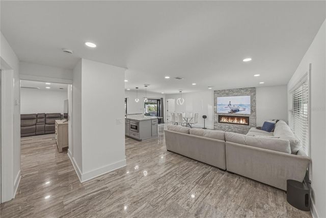 4201 37TH STREET S, St Petersburg, FL 33711