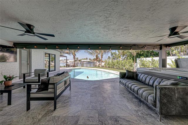 4201 37TH STREET S, St Petersburg, FL 33711