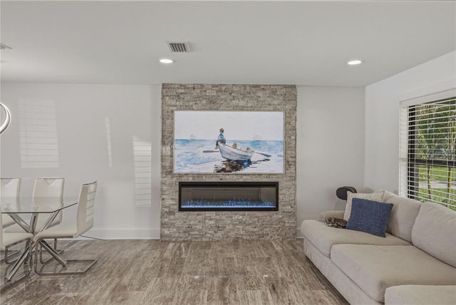 4201 37TH STREET S, St Petersburg, FL 33711