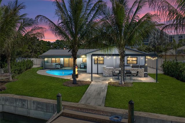 4201 37TH STREET S, St Petersburg, FL 33711