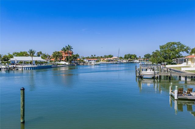 4201 37TH STREET S, St Petersburg, FL 33711