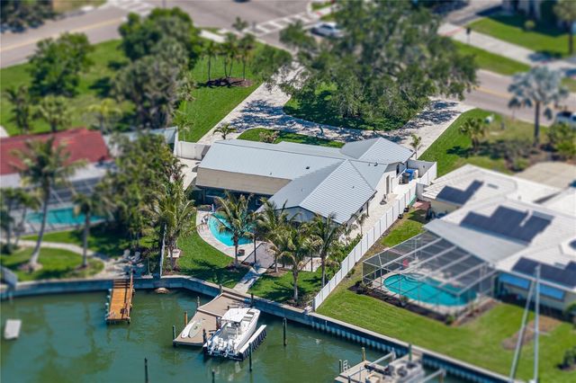 4201 37TH STREET S, St Petersburg, FL 33711