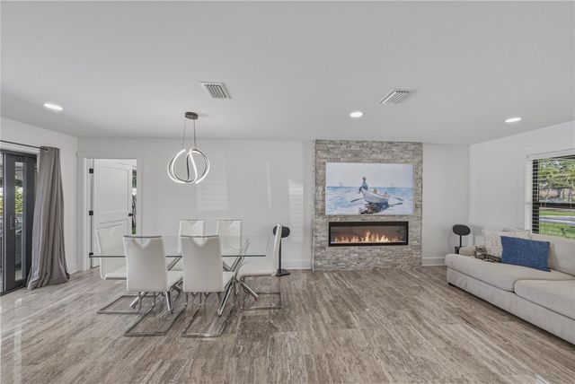 4201 37TH STREET S, St Petersburg, FL 33711