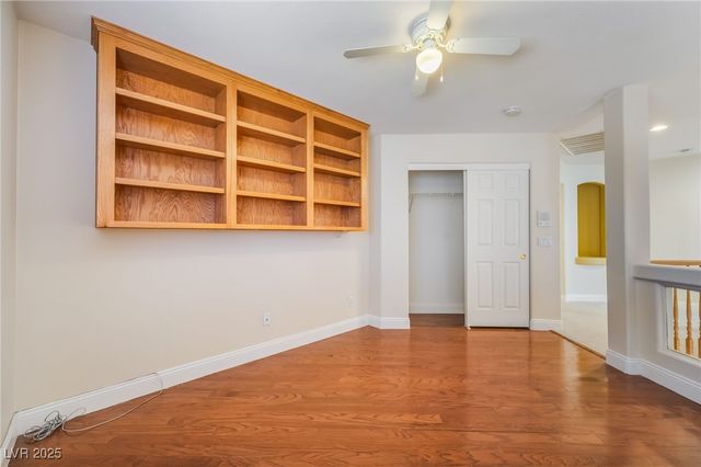 9796 Raven Wing Canyon Court, Las Vegas, NV 89183