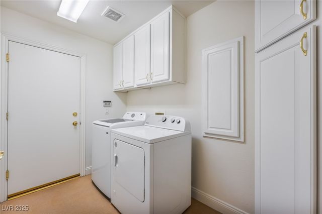 9796 Raven Wing Canyon Court, Las Vegas, NV 89183