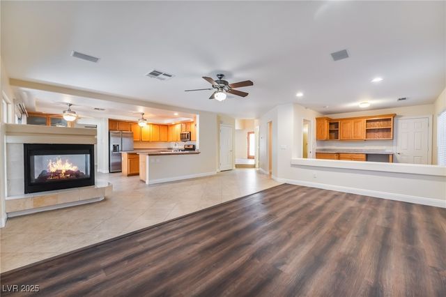 9796 Raven Wing Canyon Court, Las Vegas, NV 89183