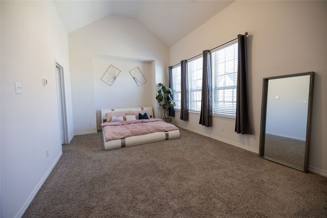 2460 Klamath Drive, Lewisville, TX 75056