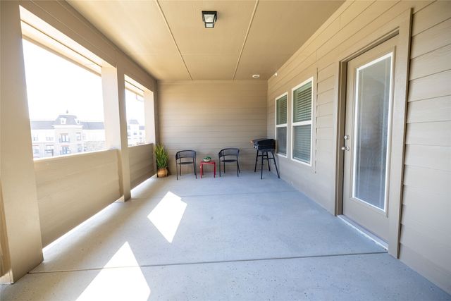 2460 Klamath Drive, Lewisville, TX 75056