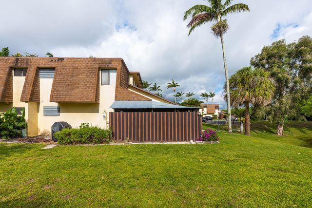 2941 Genoa Place, West Palm Beach, FL 33406