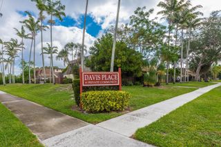 2941 Genoa Place, West Palm Beach, FL 33406