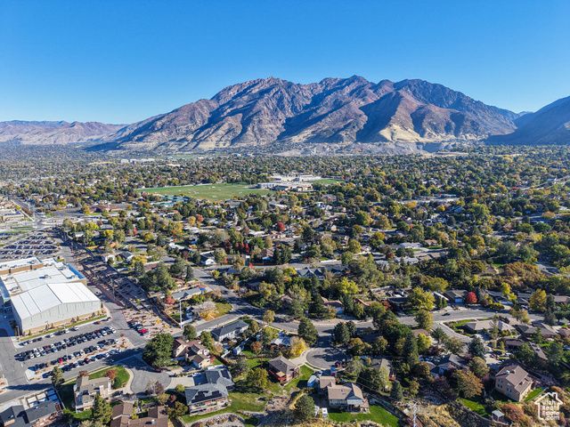 7820 S NANTUCKET DR, Salt Lake City, UT 84121