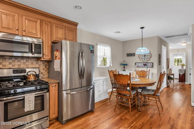 2125 Mount Hope Lane, Toms River, NJ 08753
