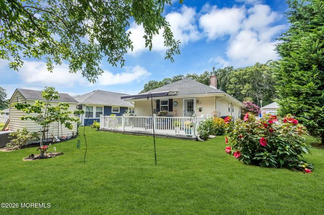 2125 Mount Hope Lane, Toms River, NJ 08753