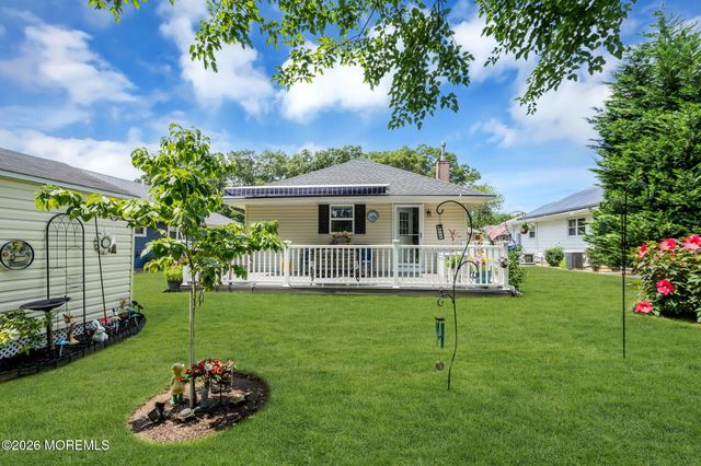 2125 Mount Hope Lane, Toms River, NJ 08753
