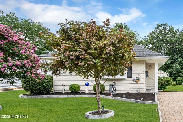 2125 Mount Hope Lane, Toms River, NJ 08753