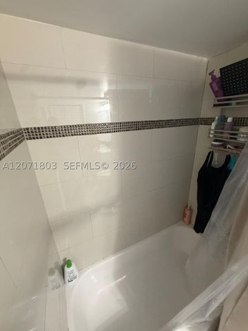 11790 SW 18th St 520-3, Miami, FL 33175